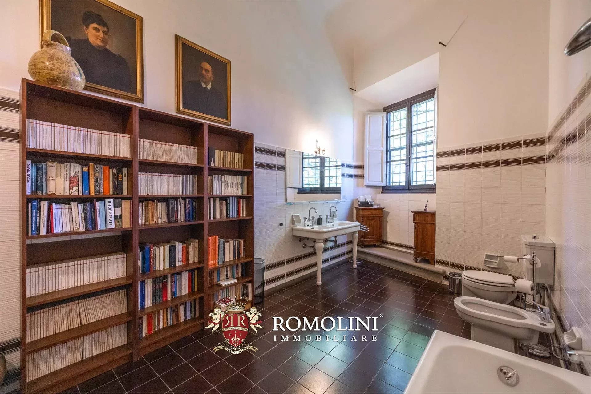 60 Bedroom Chateau's Image 38