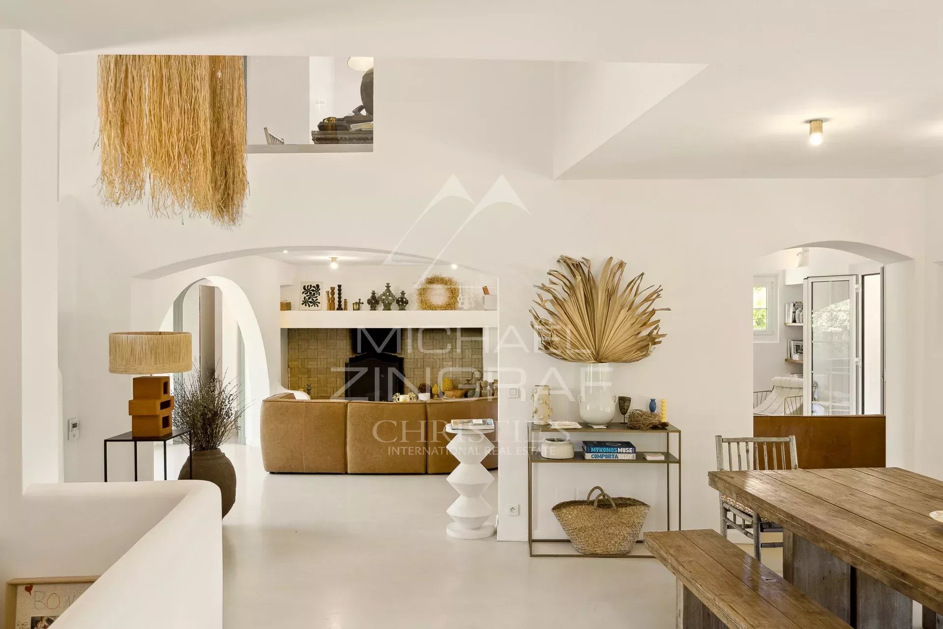 5 Bedroom Villa/Townhouse's Image 6