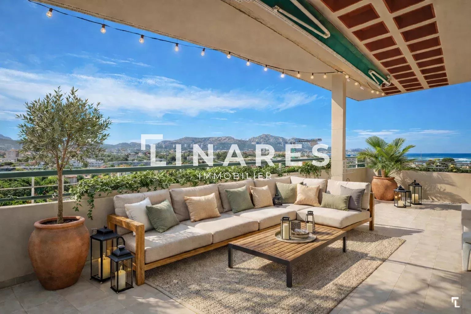 LE PIGNON DU 8E - Appartement T4/5 de 173 m2 Dernier Étage + Terrasse de 47m2 - Garage - 13008 Carré d'Or