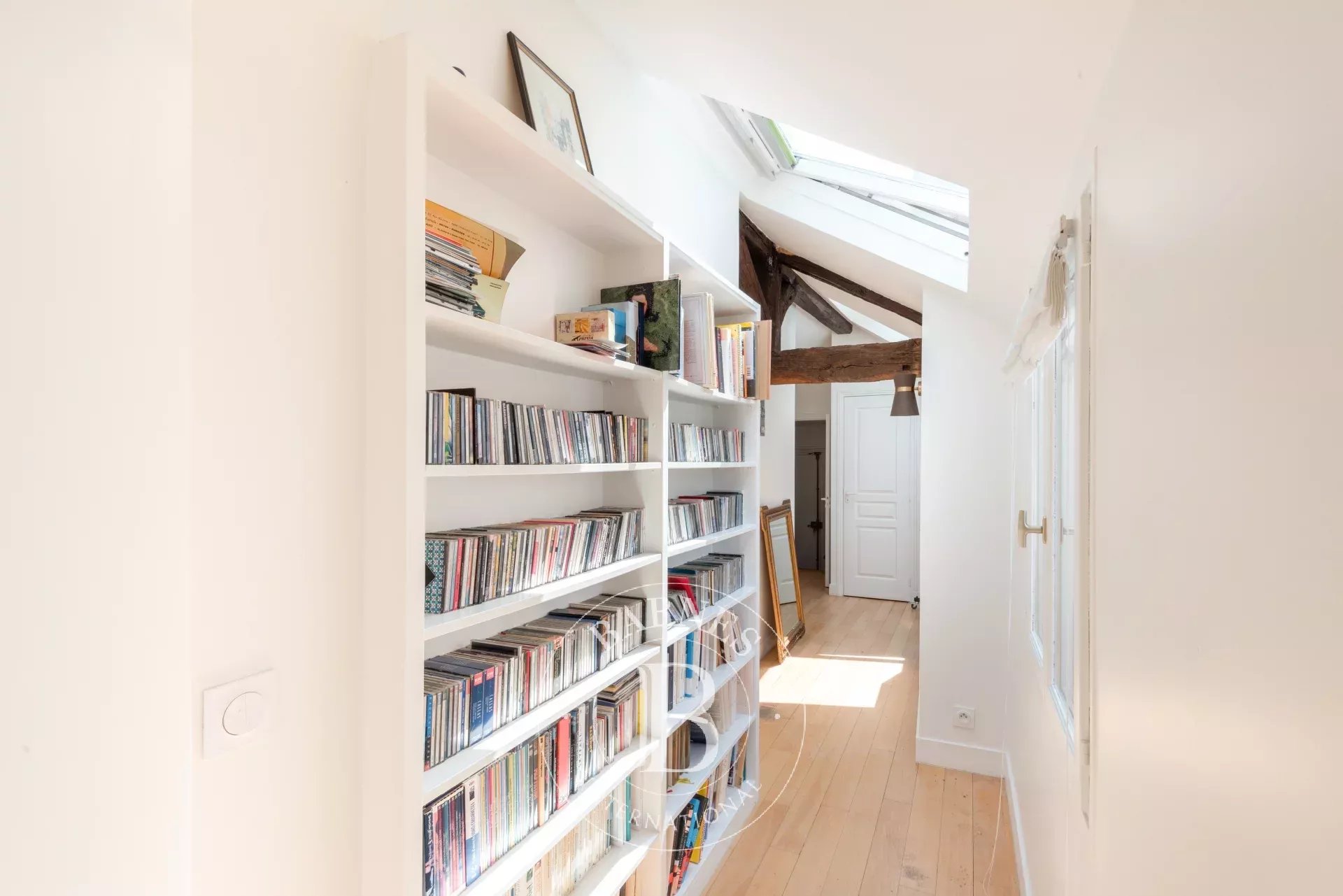 Daire Paris 4ème - picture 10