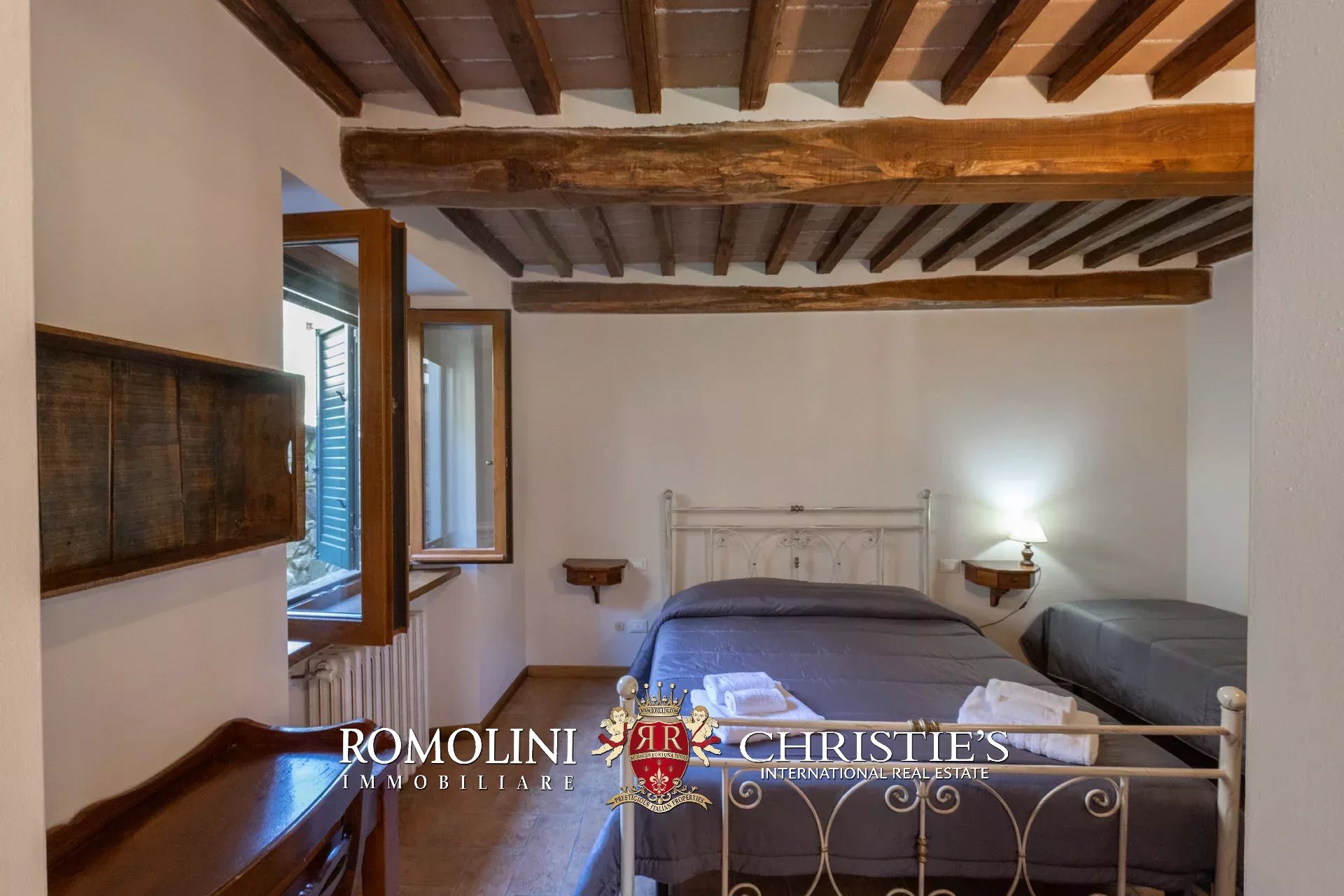13 Bedroom Villa/Townhouse's Image 44