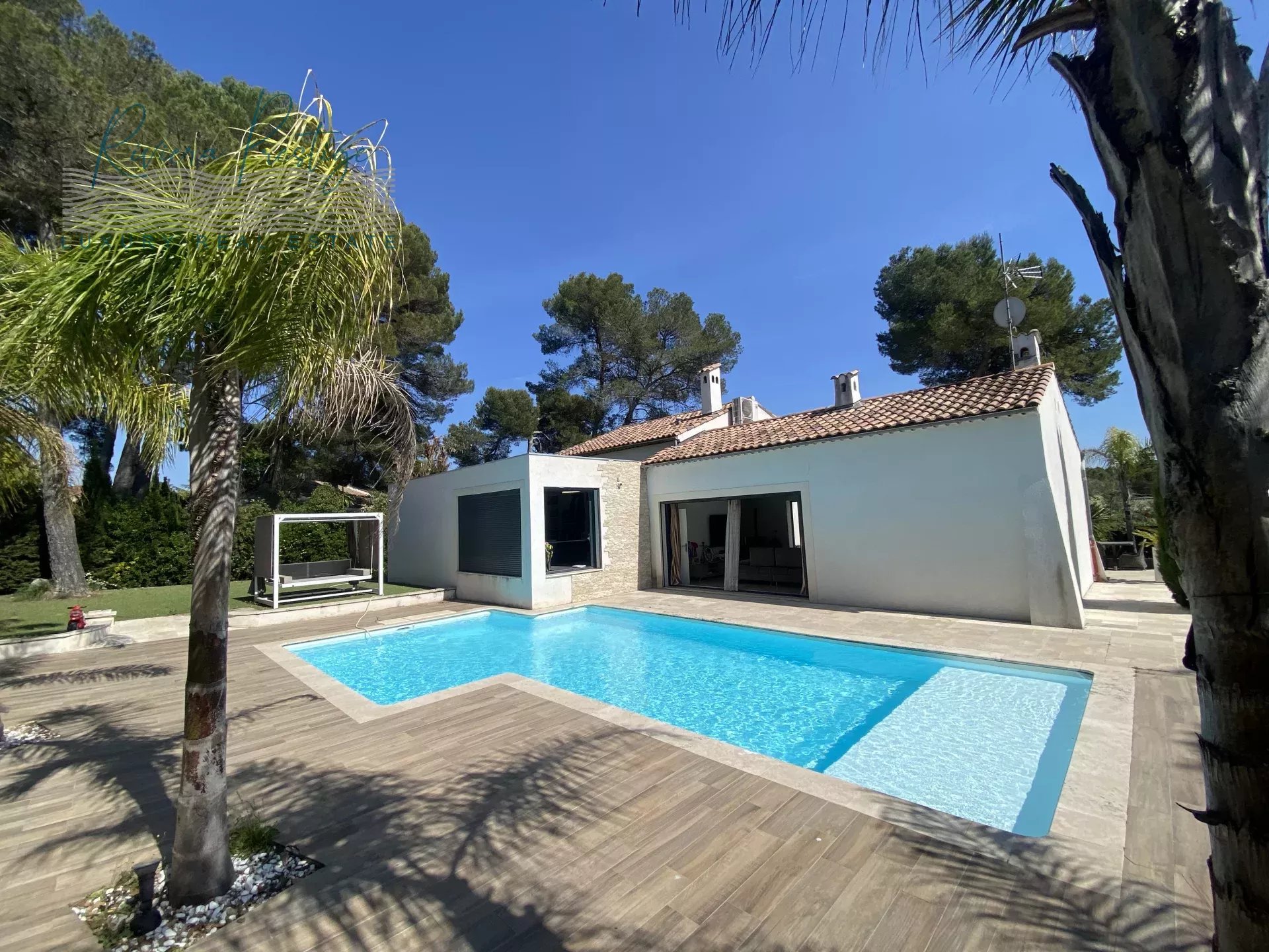 Agence immobilière de 