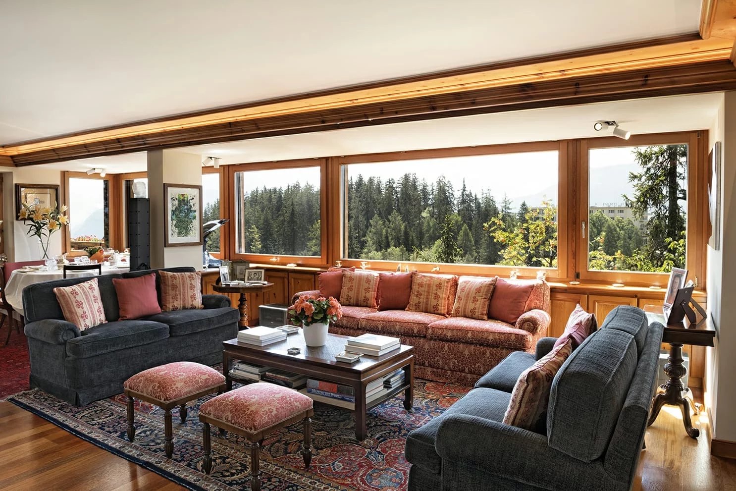 Splendid chalet overlooking Crans-Montana