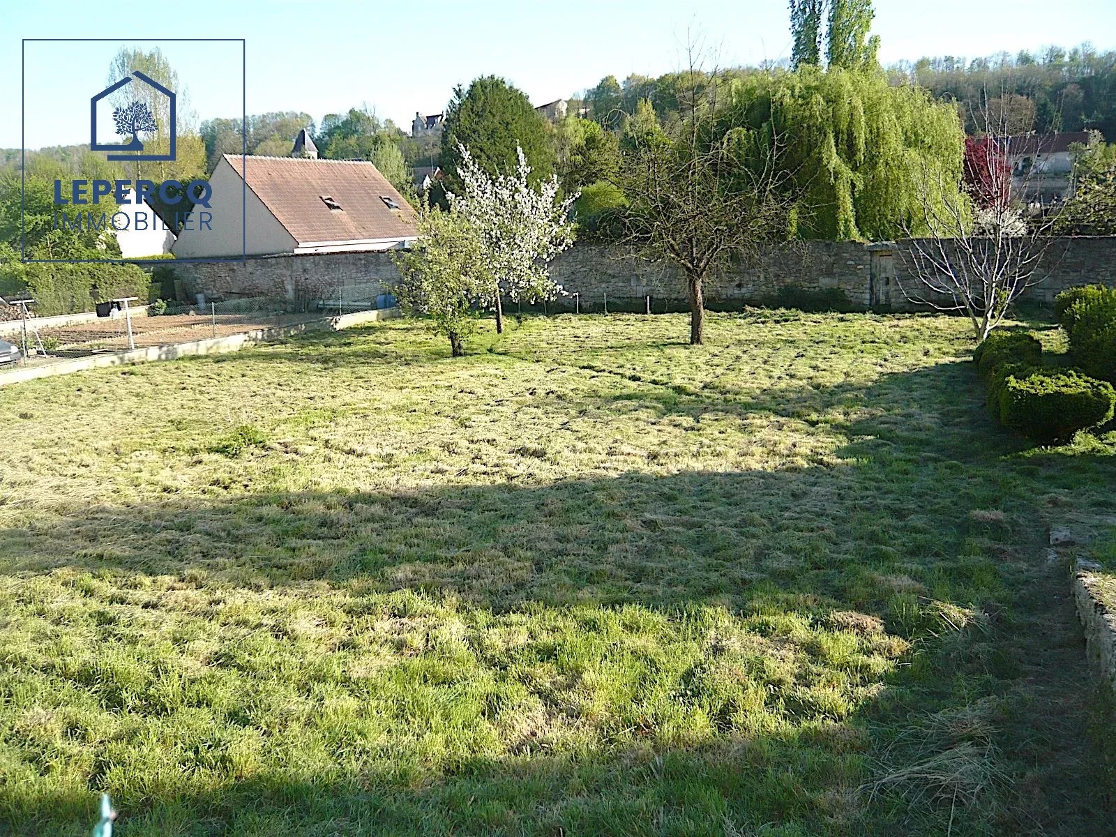 Terrain constructible 575 m²