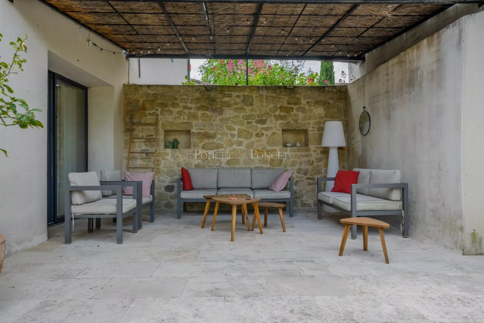 7 Bedroom Villa/Townhouse's Image 16