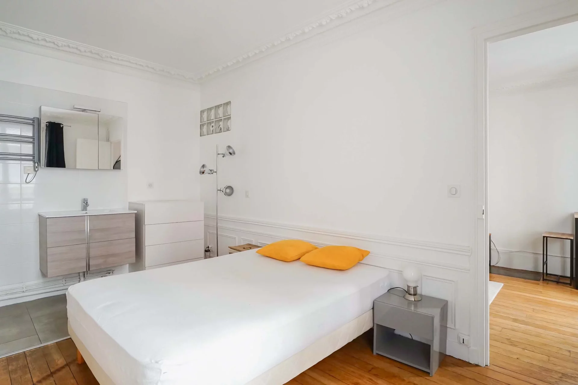 Paris 16e - AVENUE DE VERSAILLES