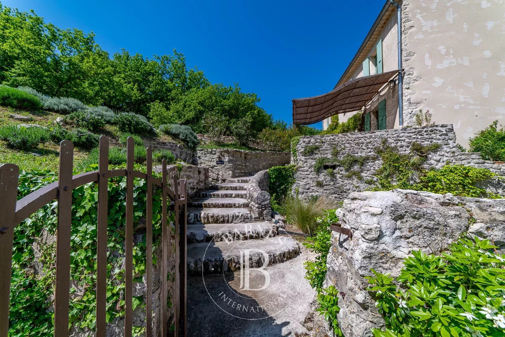 Grignan  - Propriété 15 Pi&egrave;ces 8 Chambres - picture 5