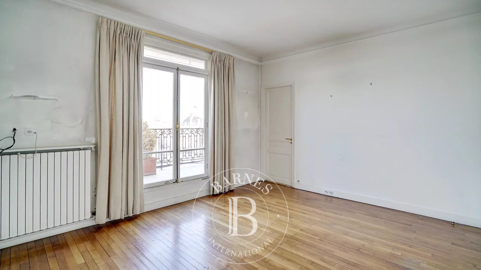 Daire Paris 7ème - picture 7