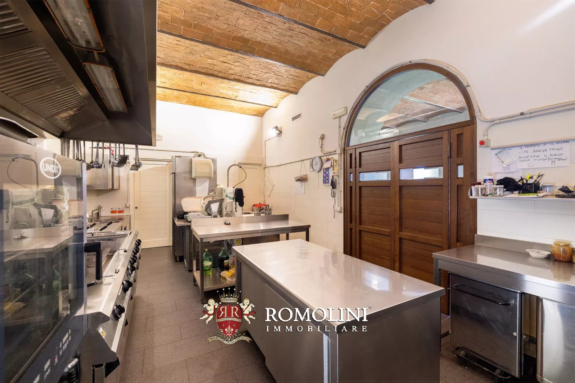 27 Bedroom Villa/Townhouse's Image 86