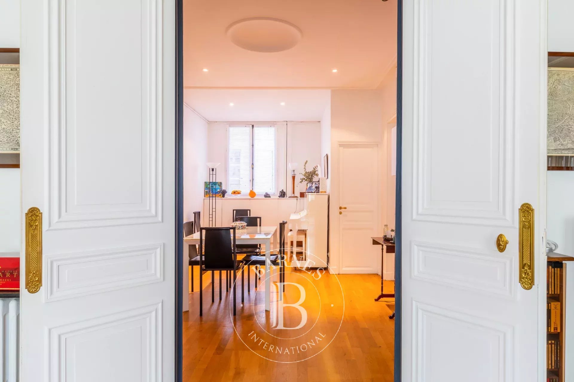 Daire Paris 4ème - picture 15