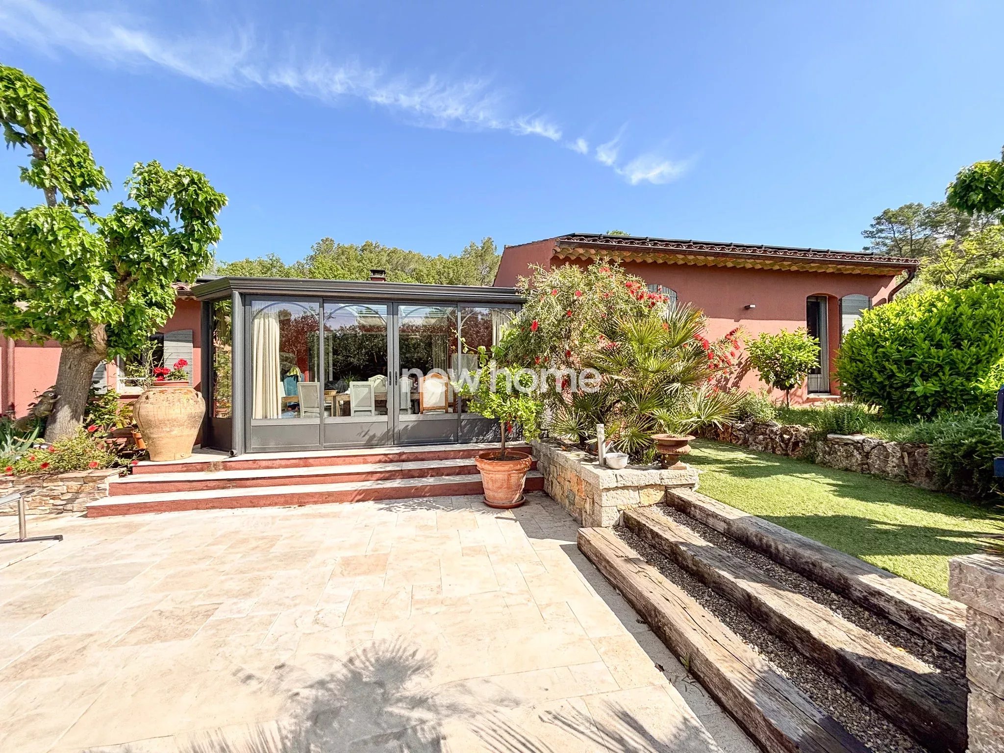 Charmante villa provençale de plain pied 140 m² à 1km du village