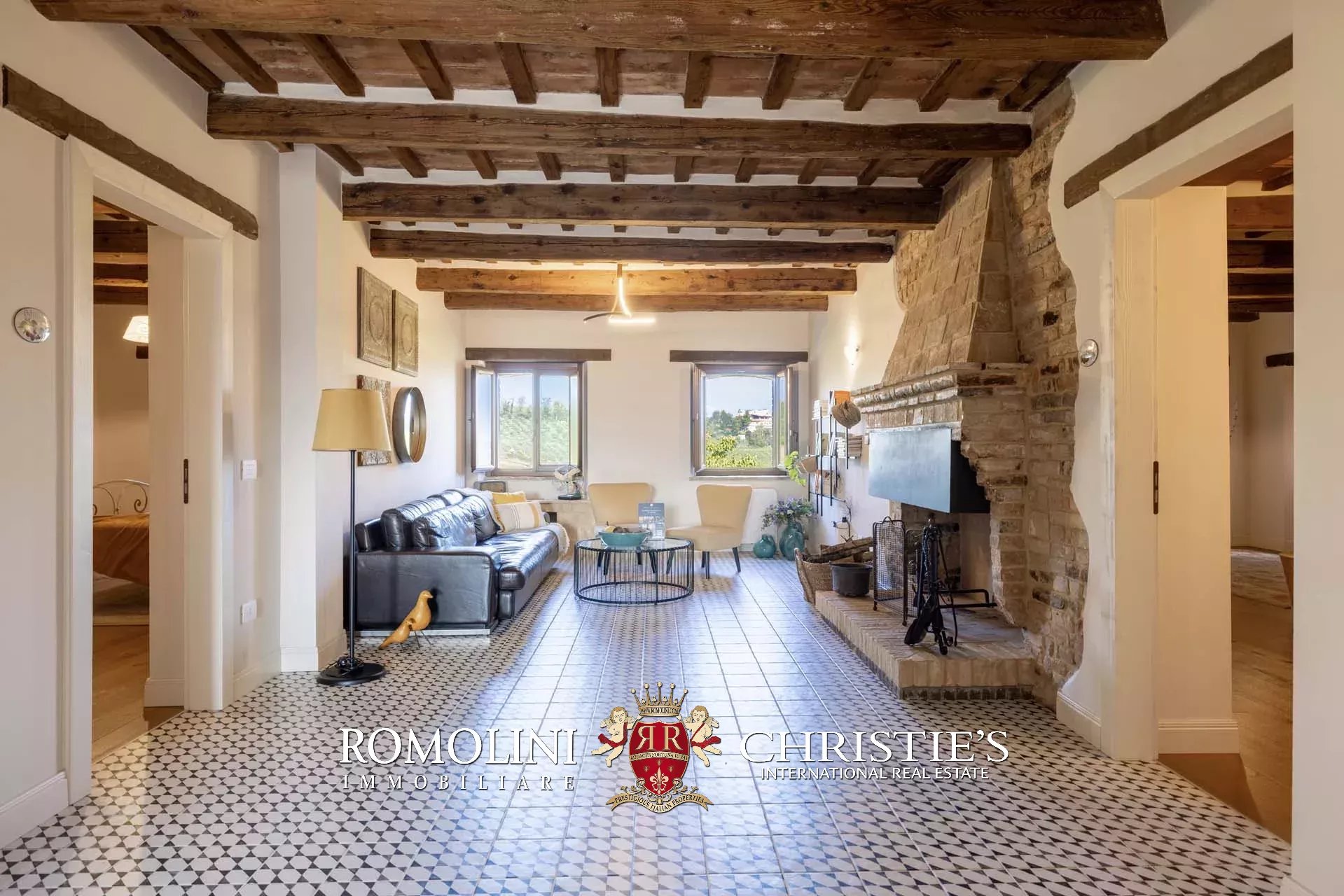 9 Bedroom Villa/Townhouse's Image 42