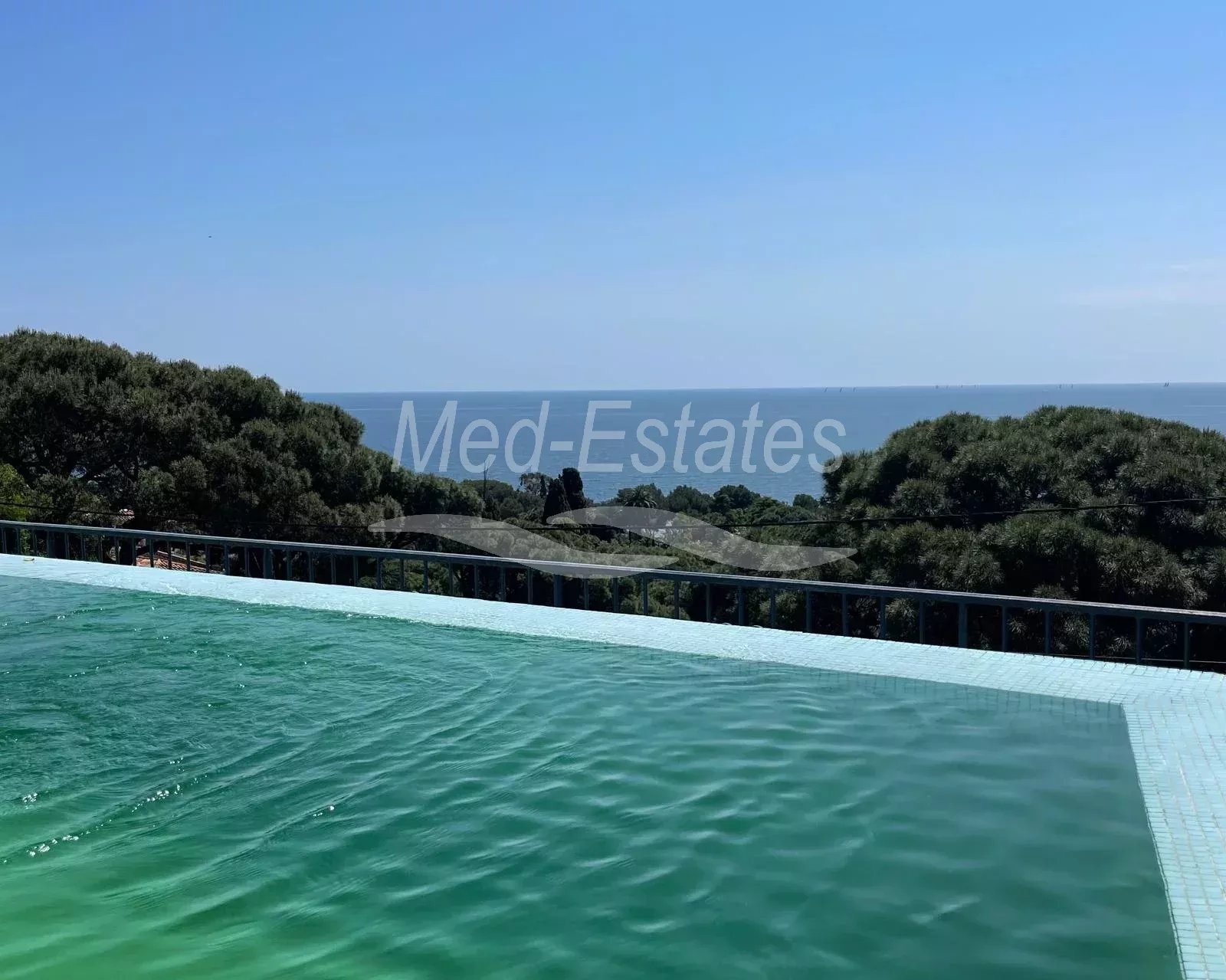 Agence immobilière de Med-Estates Saint Tropez