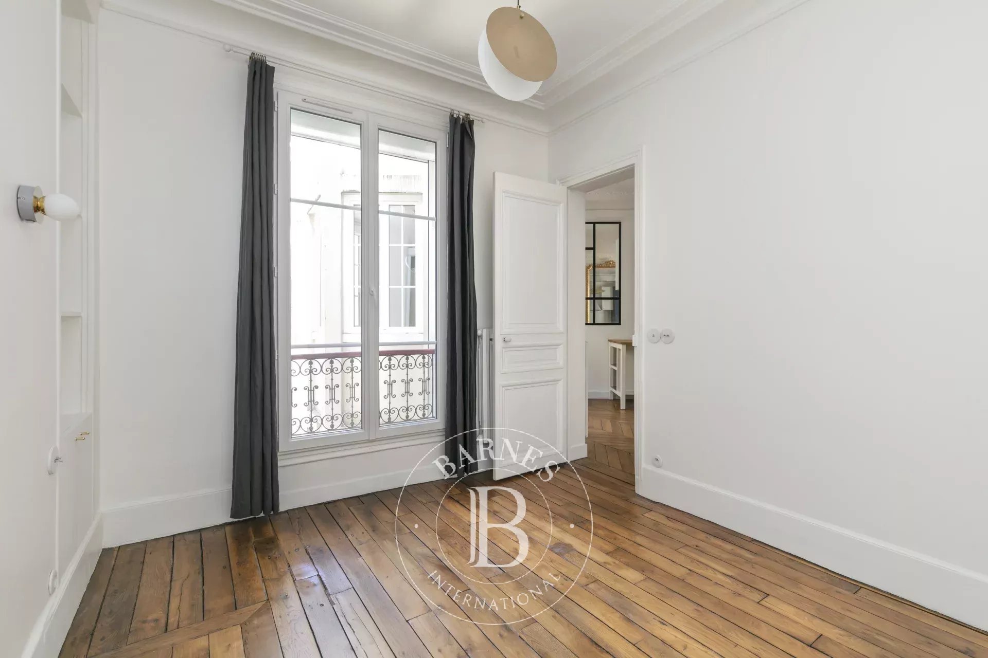 Daire Paris 9ème - picture 6