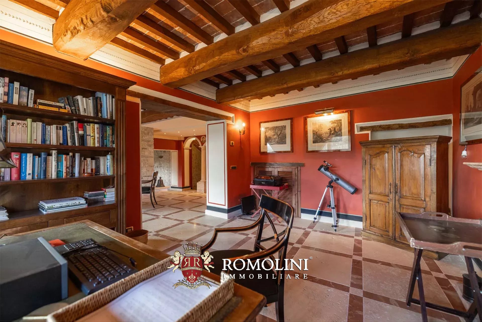 10 Bedroom Villa/Townhouse's Image 66