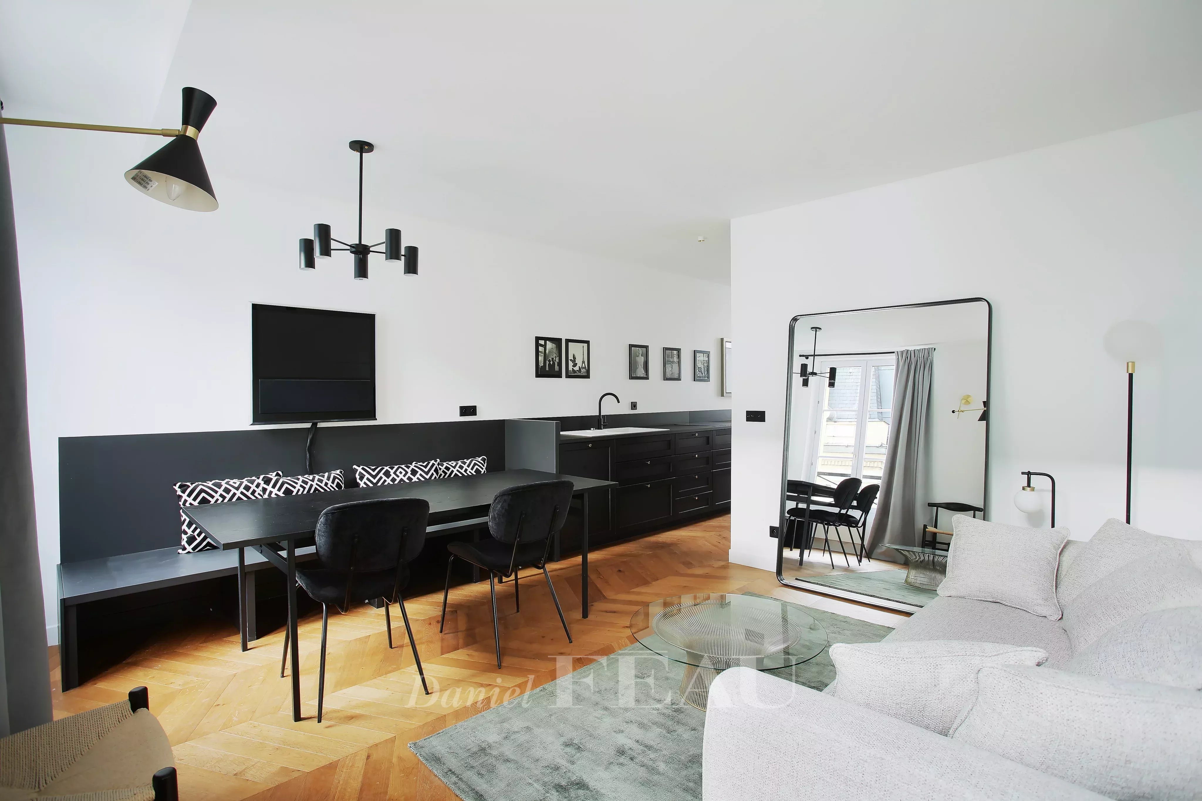 Location Appartement Paris 8ème