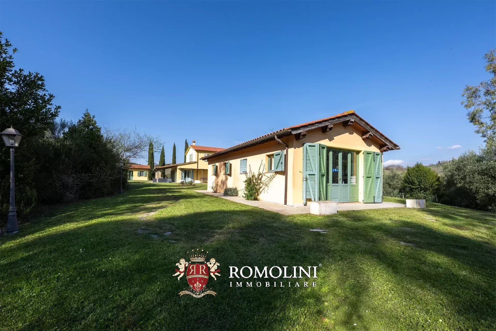 AGRITURISMO CON CENTRO BENESSERE IN VENDITA IN MAREMMA, TOSCANA