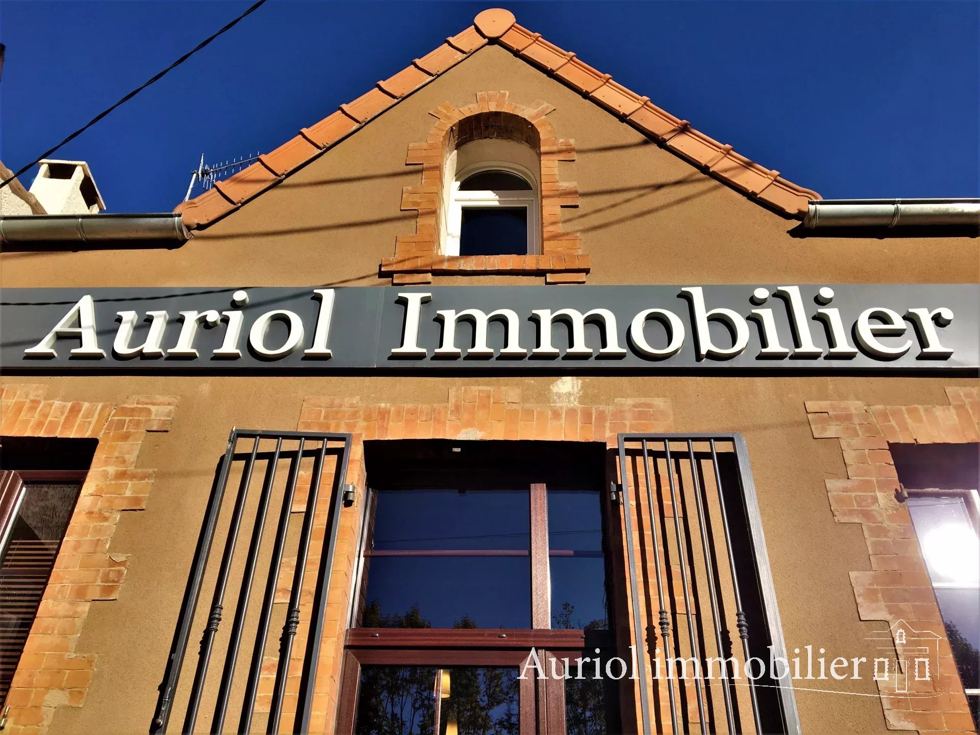 Location Box Auriol