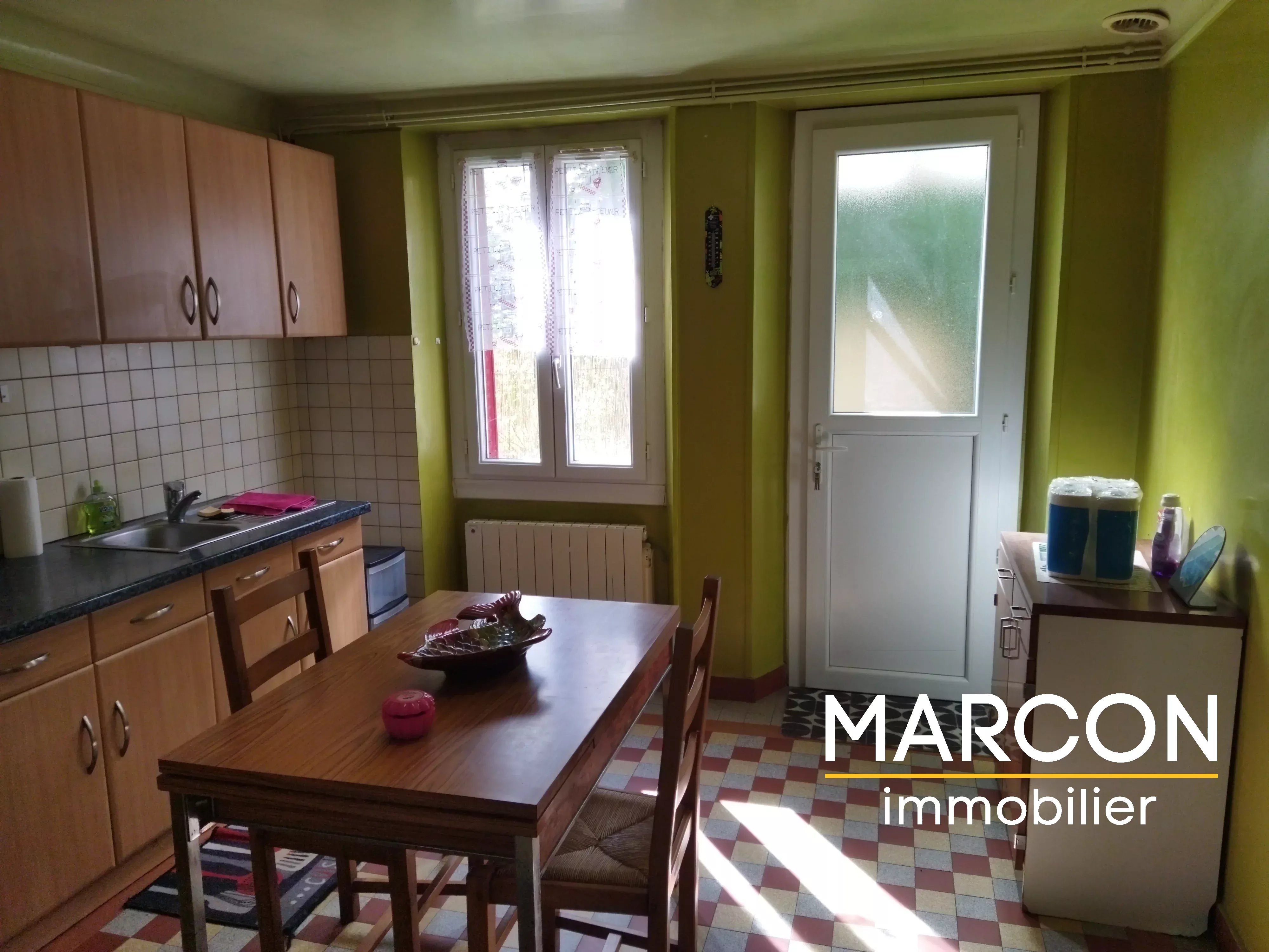 BELLE MAISON EN PIERRES entre GUERET et BOURGANEUF