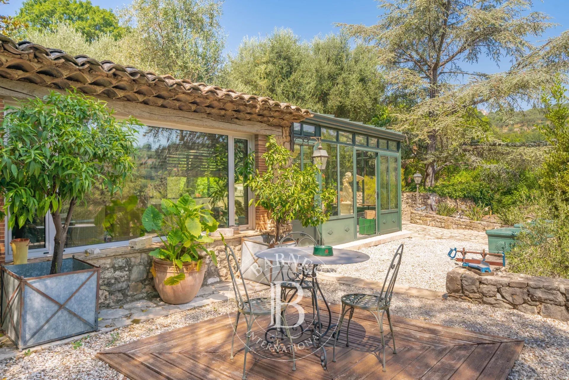 Ev Opio - picture 27