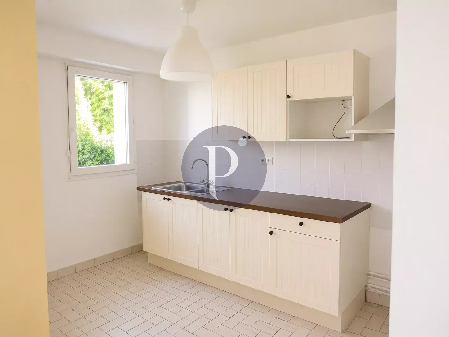 location-appartement-2-pieces-verrieres-le-buisson-83877415