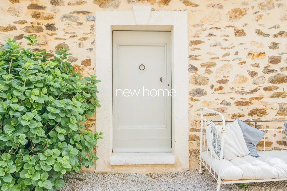 Ancienne ferme de 1850 avec vue panoramique à Tanneron! Un véritable rêve provençal