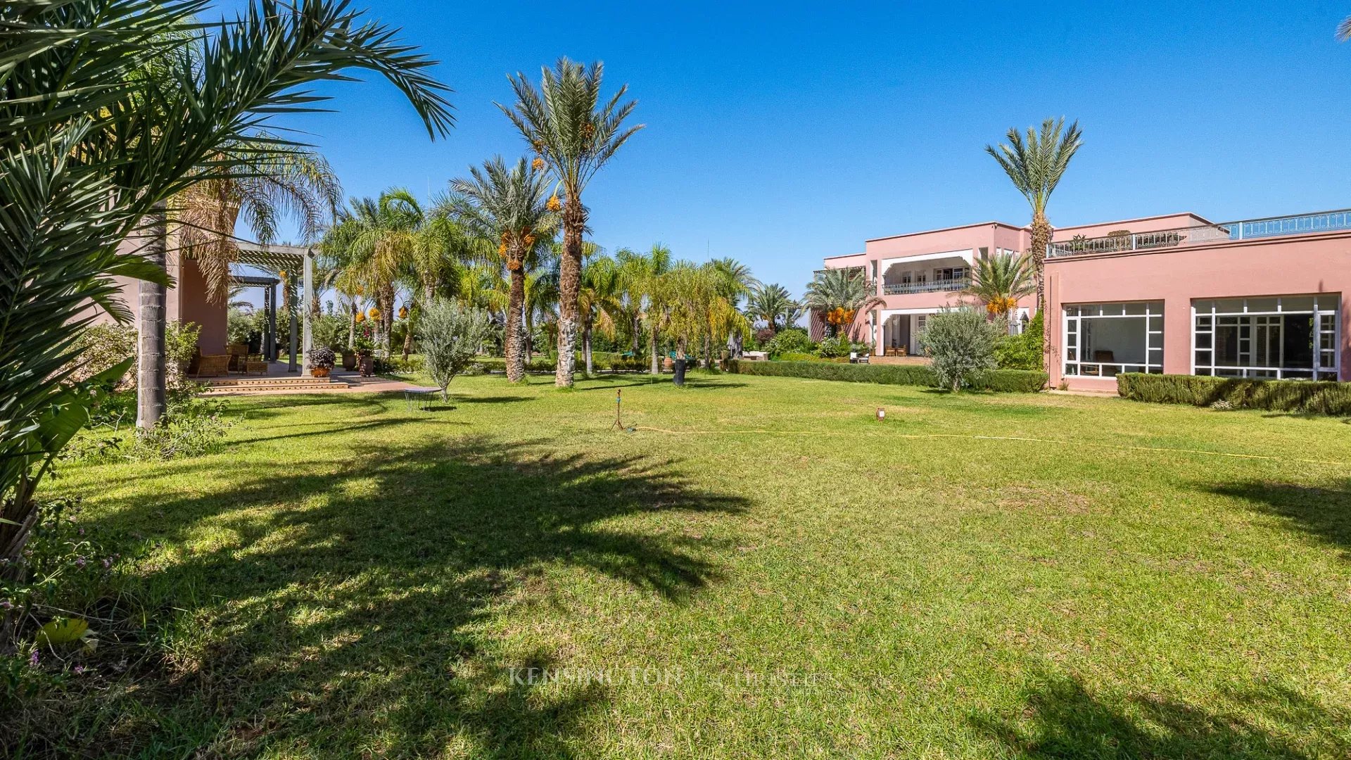 14 Bedroom Villa/Townhouse's Image 29