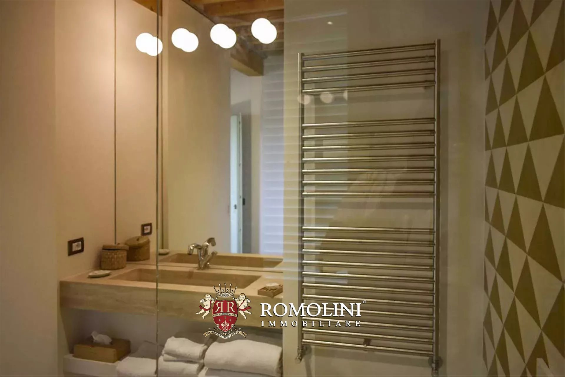 15 Bedroom Villa/Townhouse's Image 64