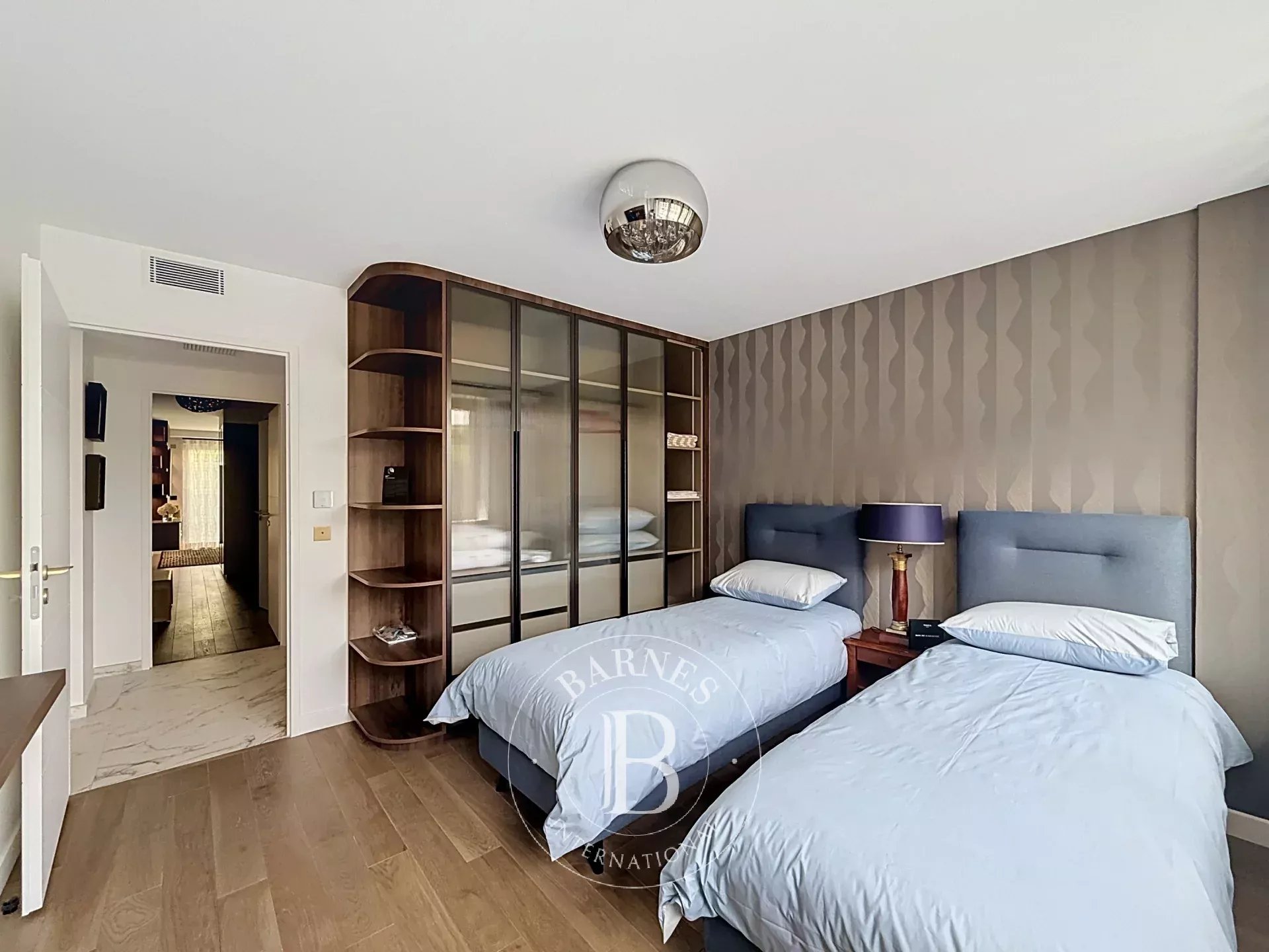 Neuilly-sur-Seine  - Piso 5 Cuartos 4 Habitaciones - picture 16