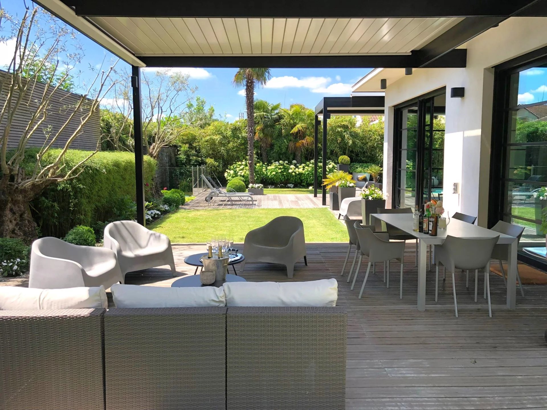 Agence immobilière de 