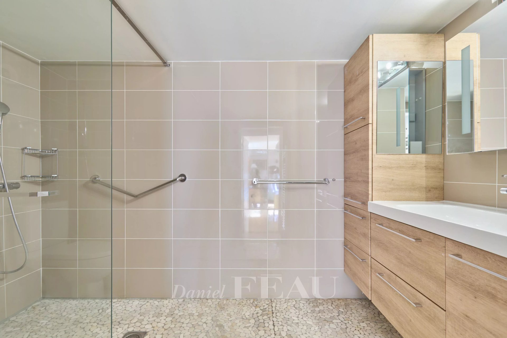 2 Bedroom Apartment/Flat's Image 13