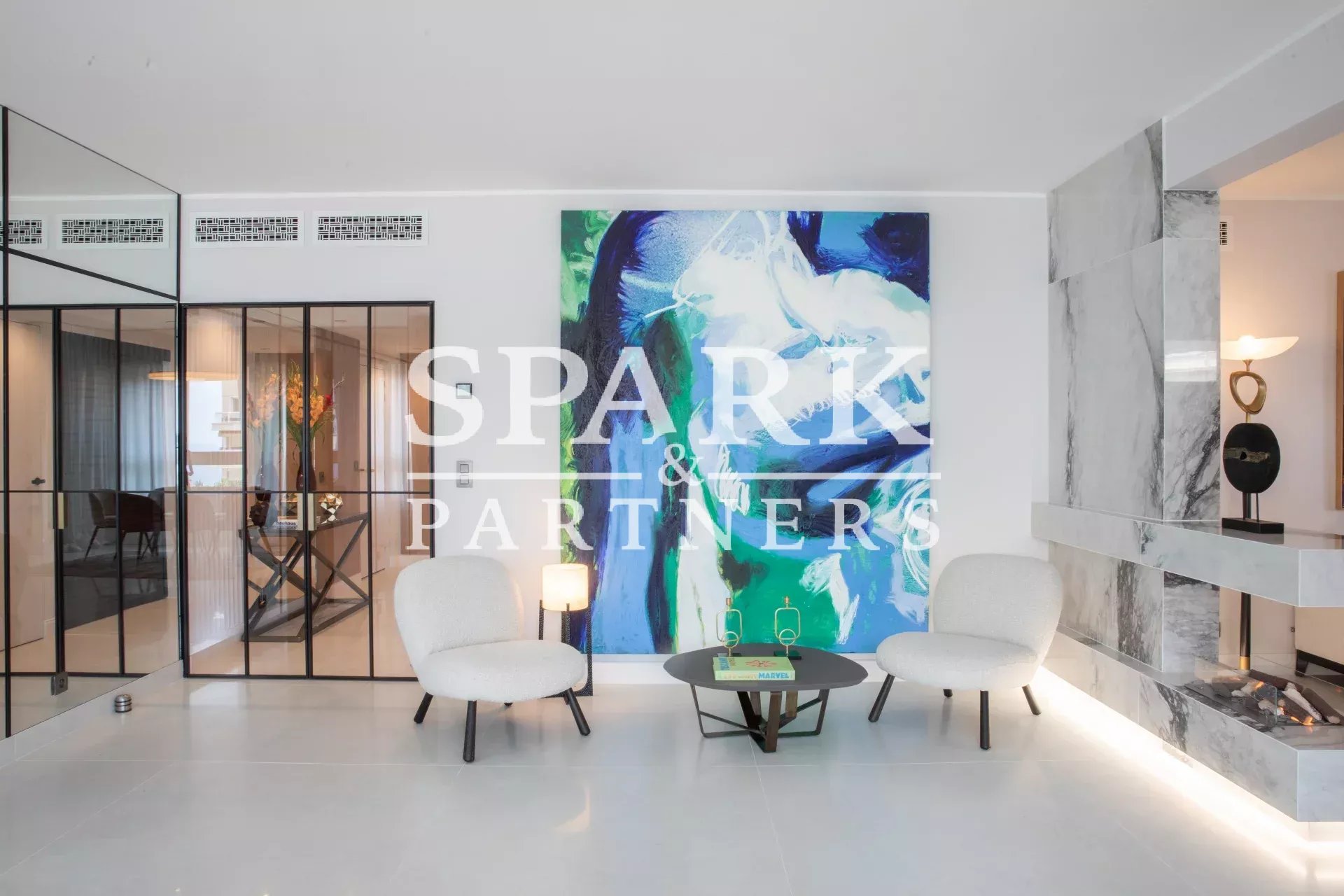 Monaco - La Rousse - Appartement unique de 4 pièces avec terrasse lounge