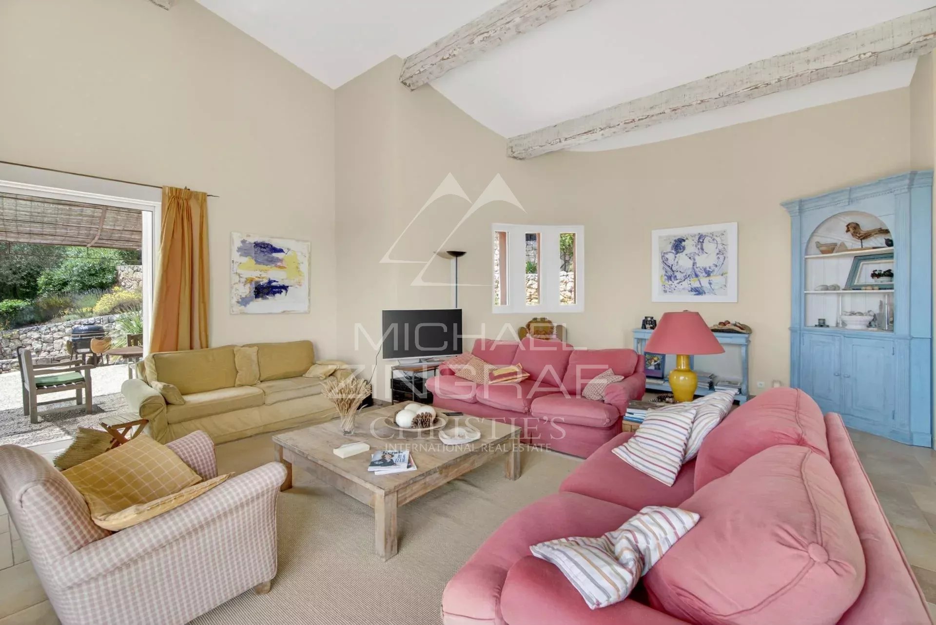 4 Bedroom Villa/Townhouse's Image 30