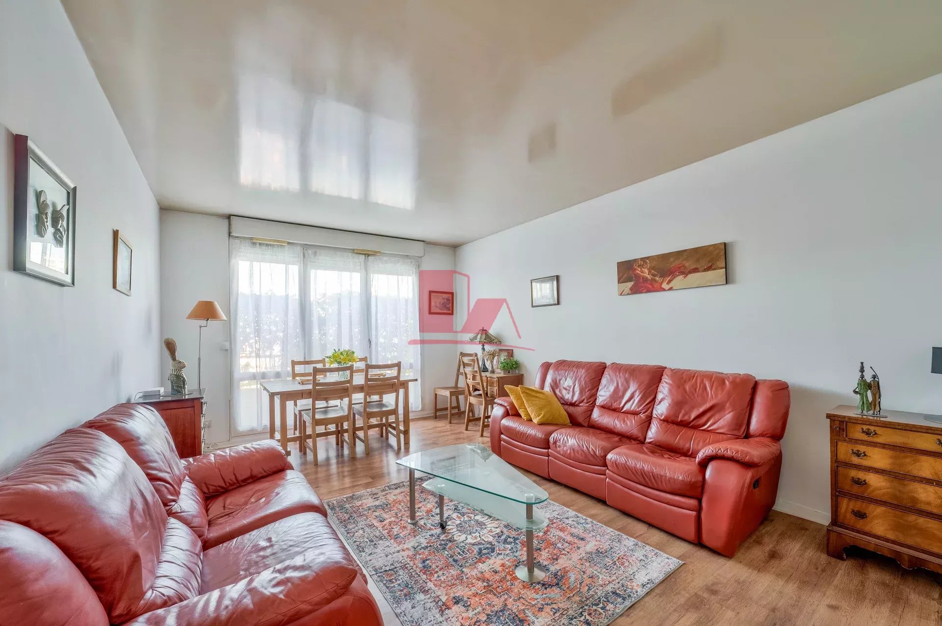 ISSY - ILE SAINT GERMAIN - 4 PIECES 89.26 m²- cave- box