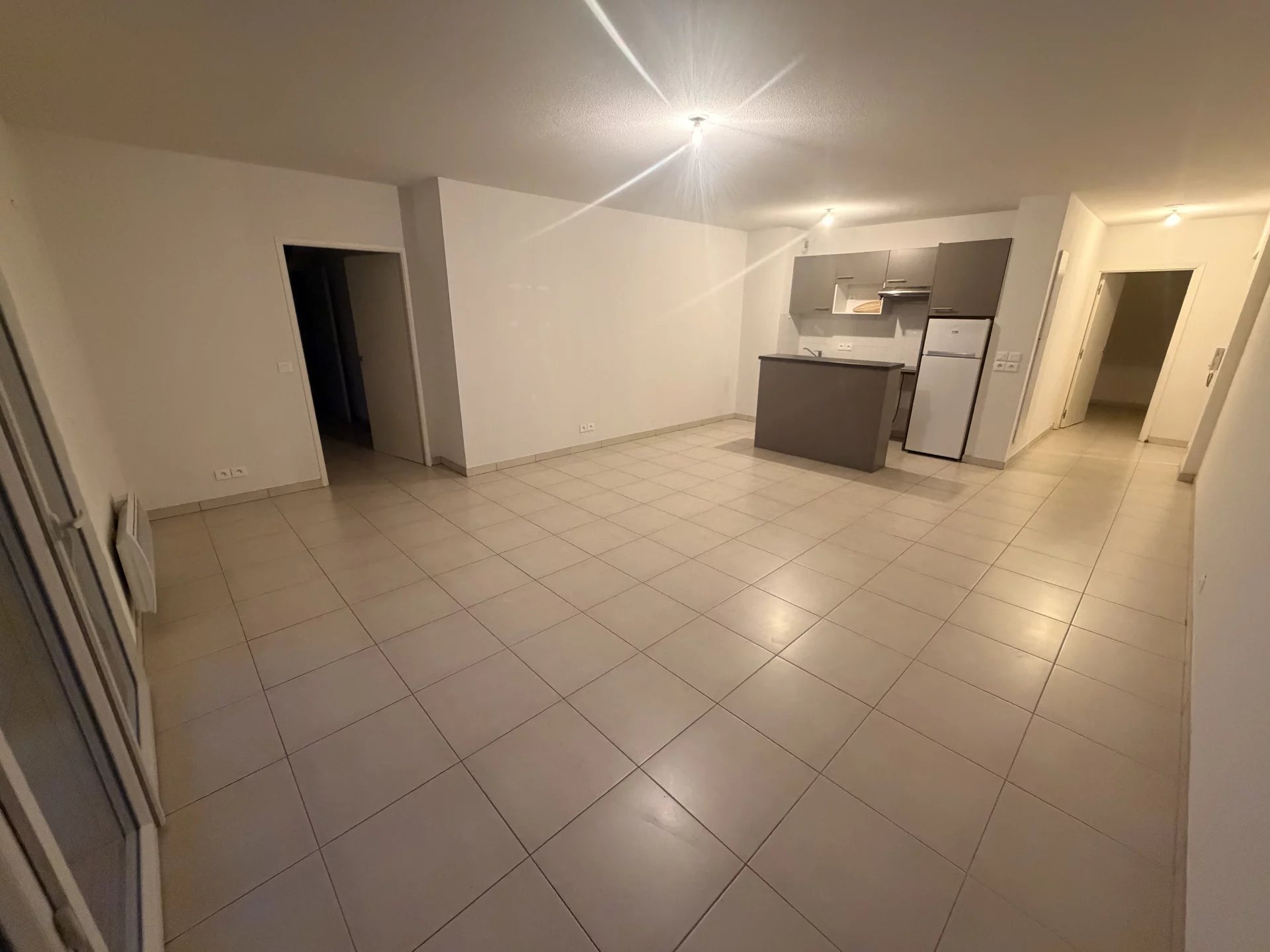 Appartement 3 pièces 71m²+terrasse+balcon+2 parkings