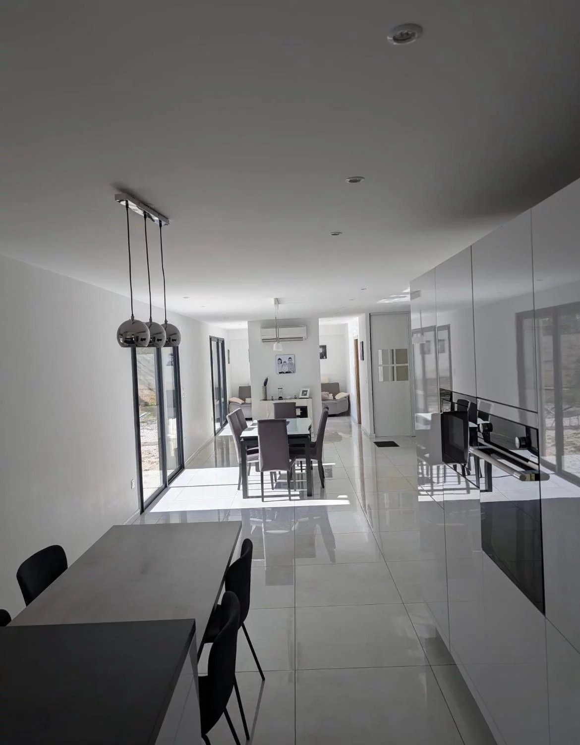 MAGNIFICENT 6 BEDROOM VILLA