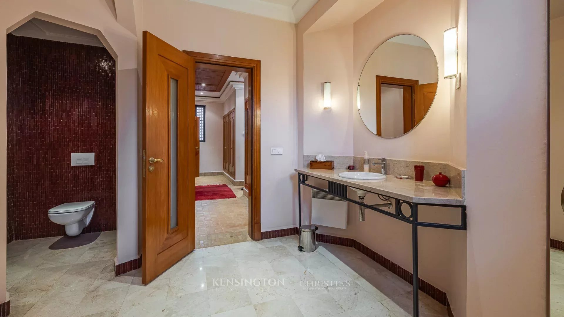 5 Bedroom Villa/Townhouse's Image 22