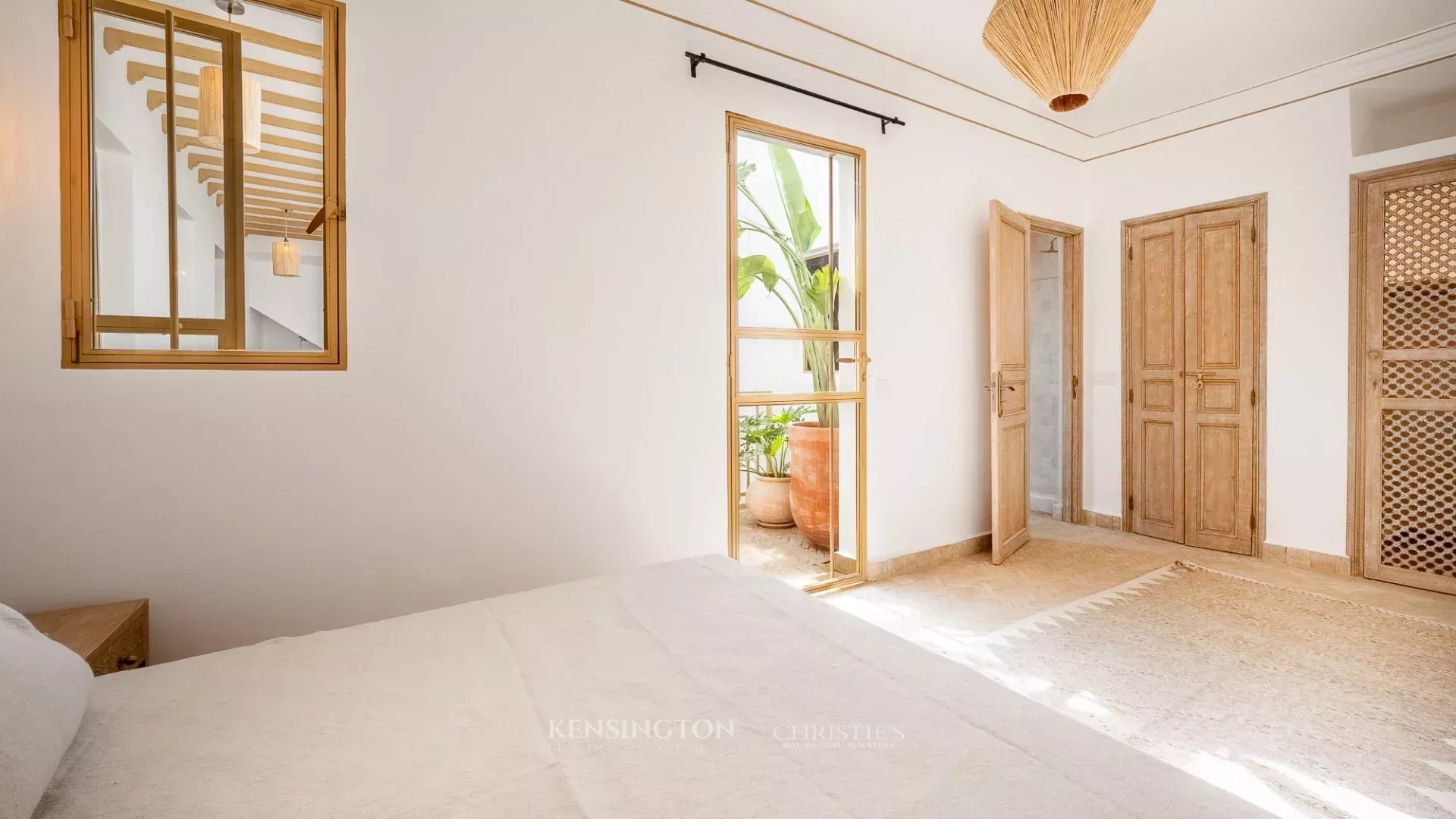 5 Bedroom Villa/Townhouse's Image 18