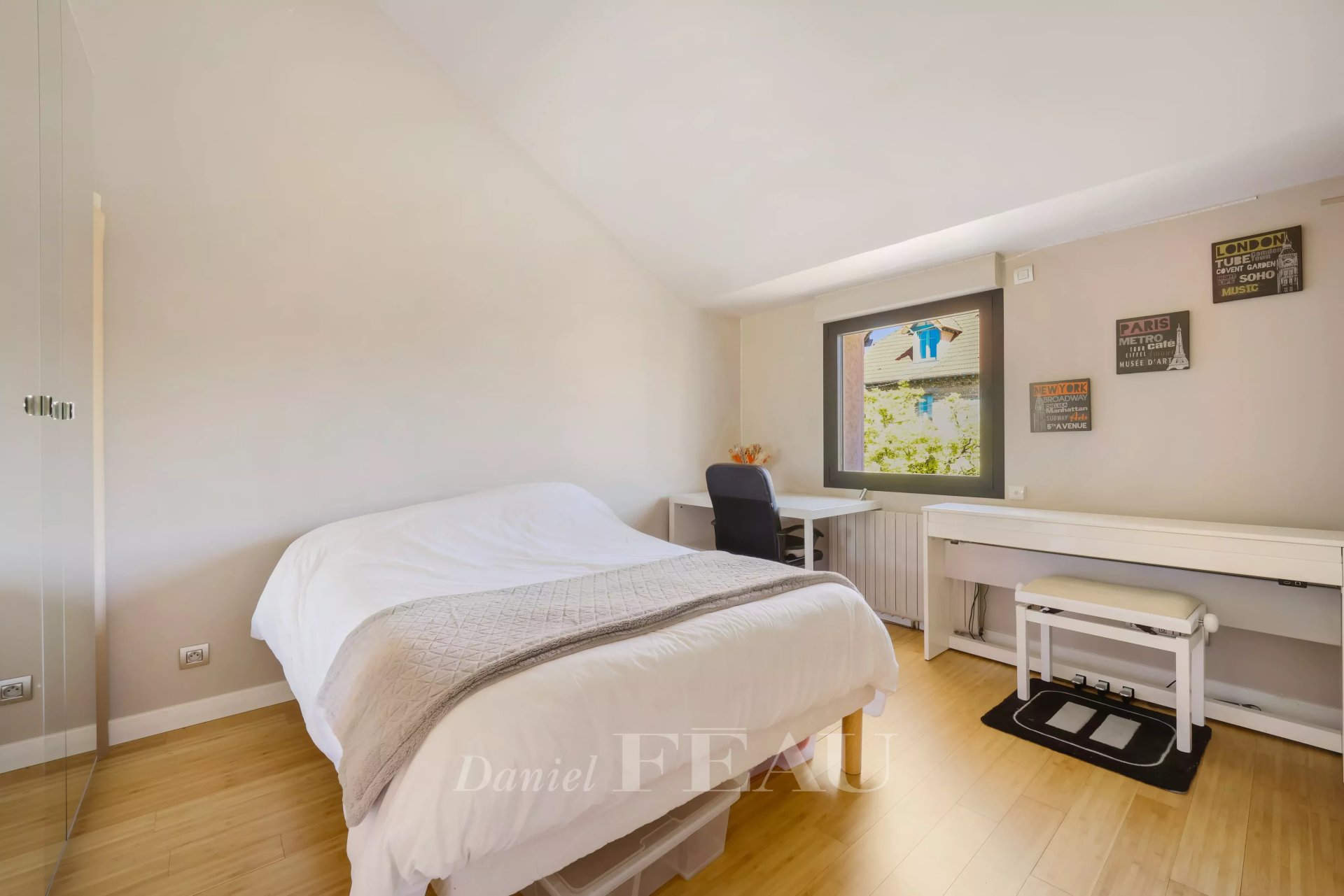 5 Bedroom Villa/Townhouse's Image 13