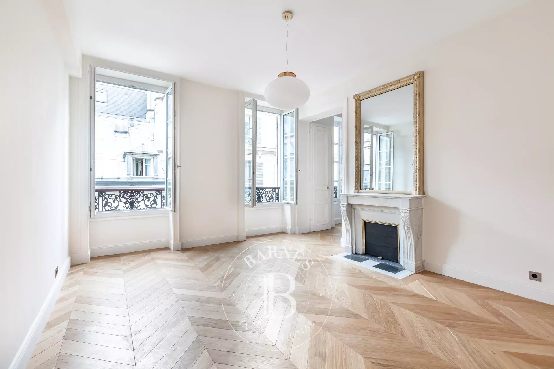 Daire Paris 8ème - picture 9