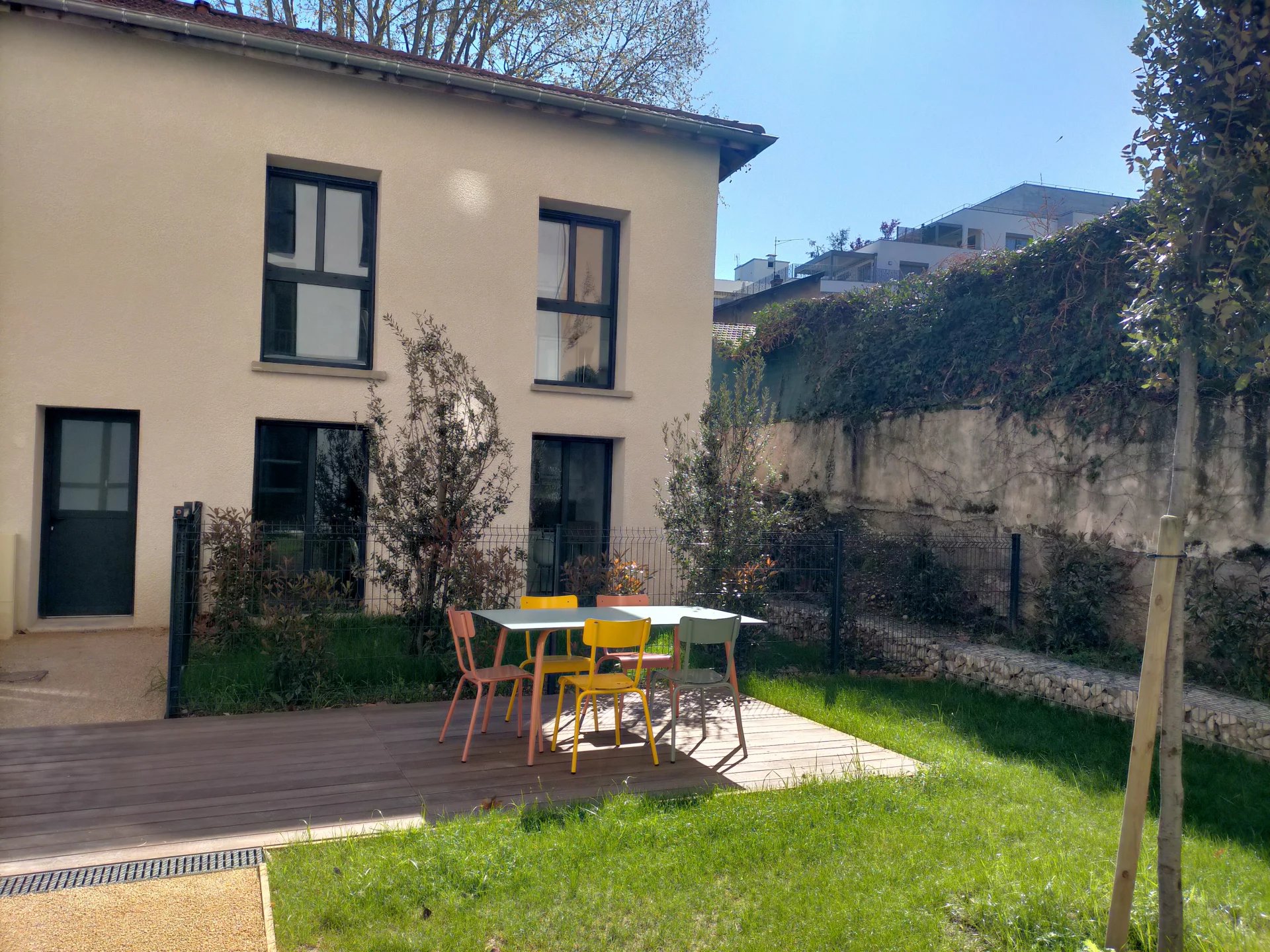 82356001 Location Lyon 7ème