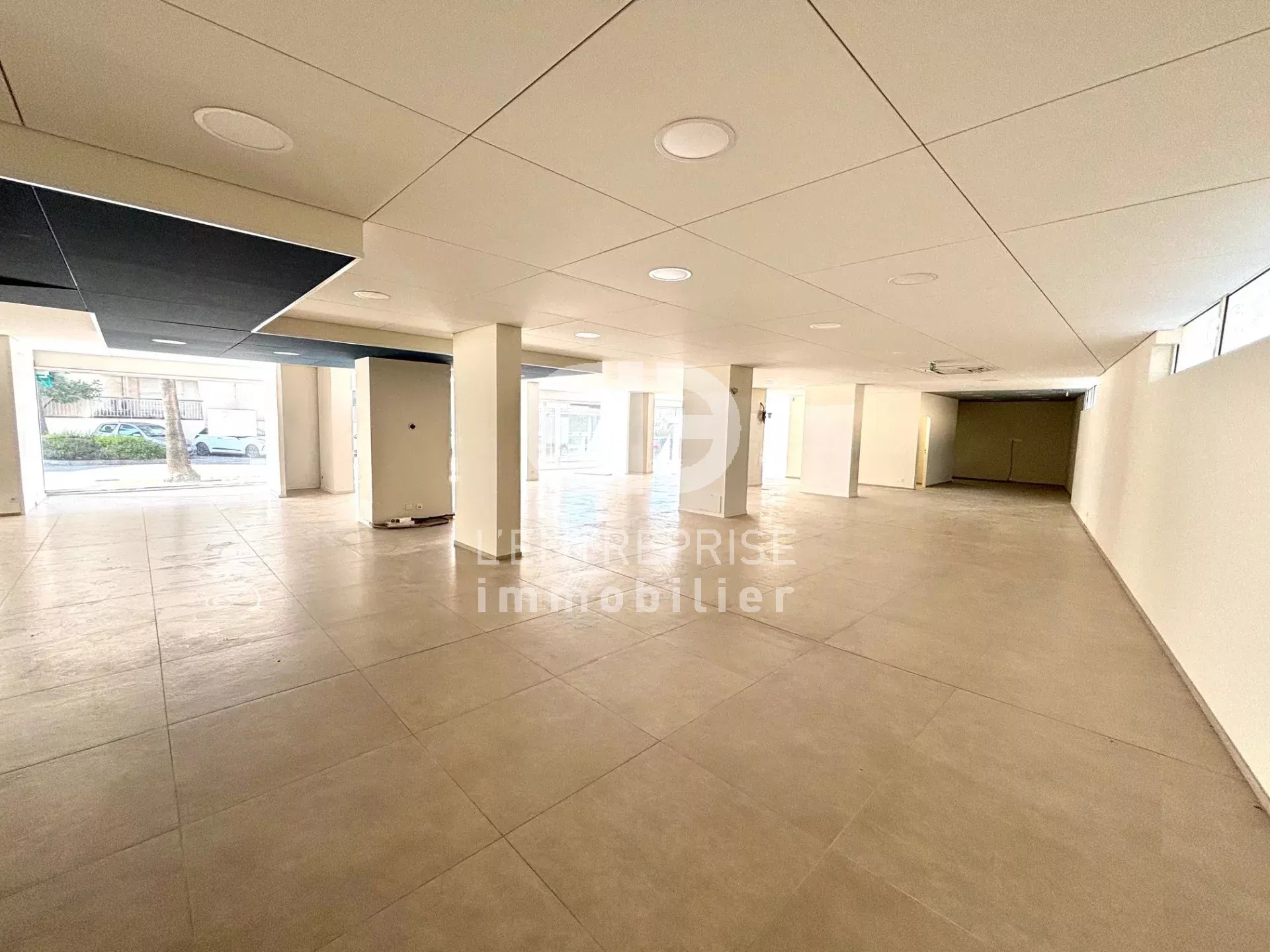 Rental Retail space - Saint-Laurent-du-Var