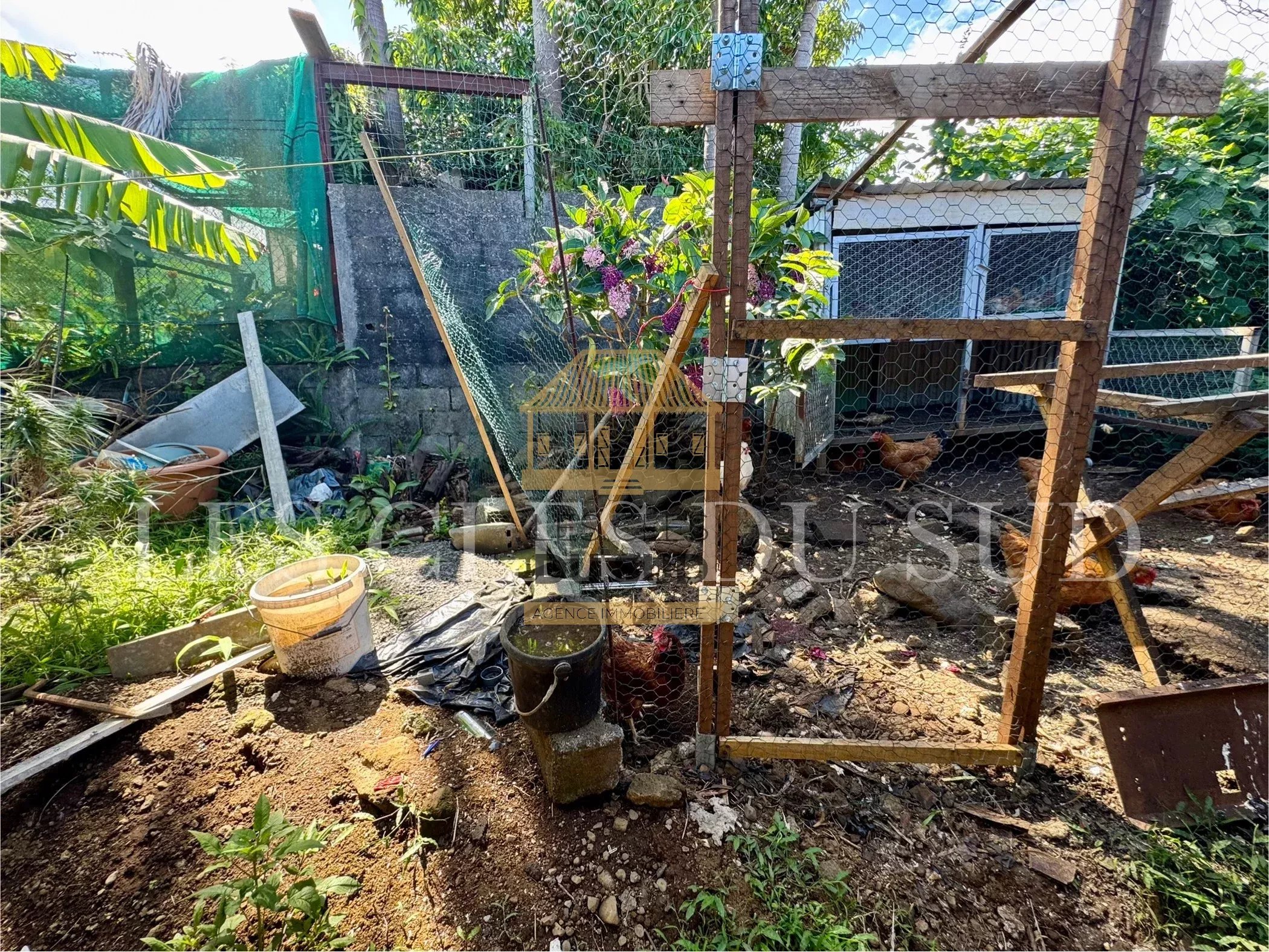 SAINT-JOSEPH – MAISON 3 CHAMBRES + GARAGE – SECTEUR CALME