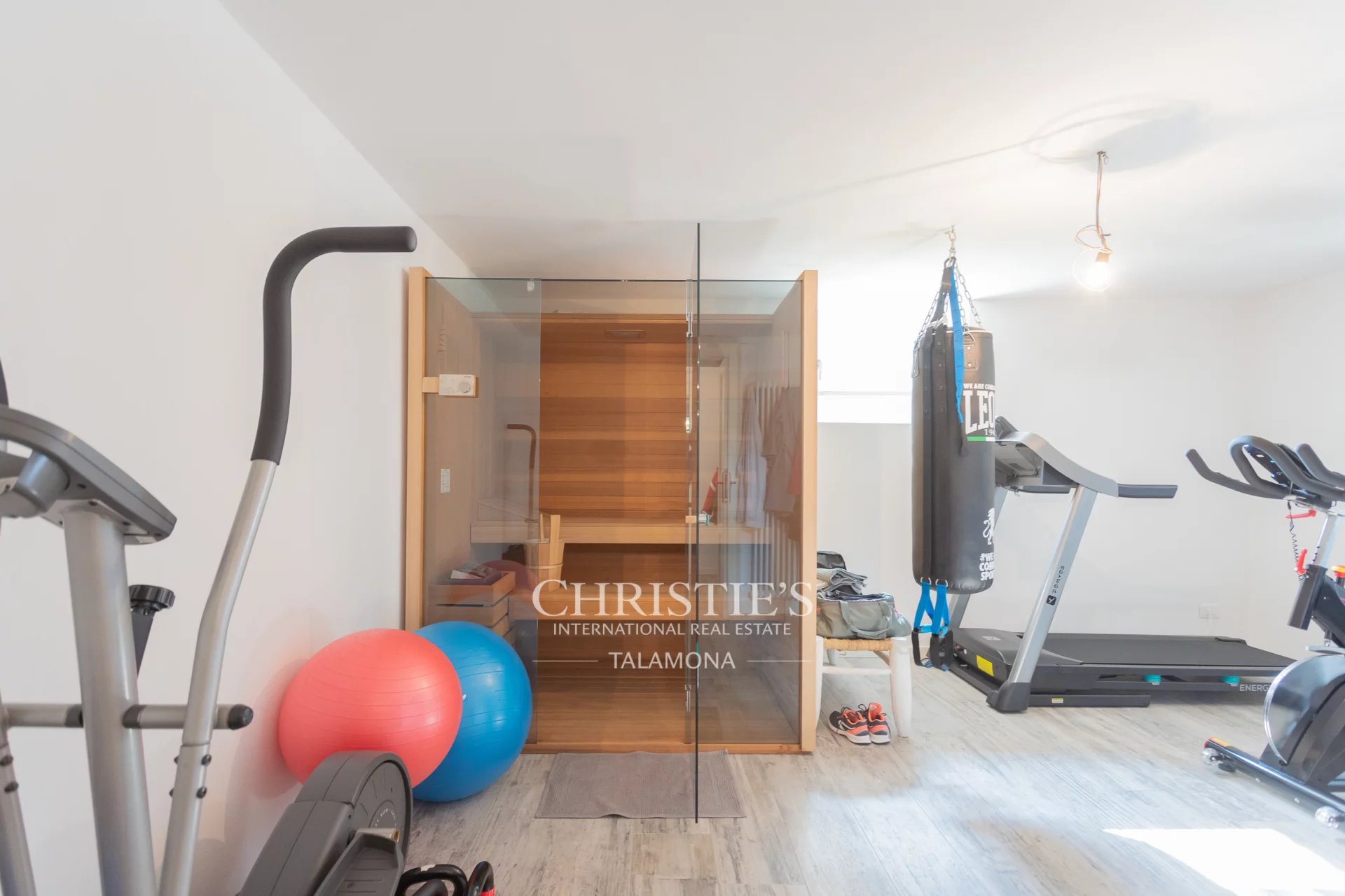3 Bedroom Villa/Townhouse's Image 19