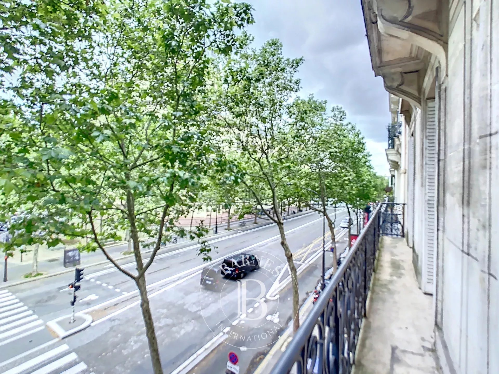 Daire Paris 8ème - picture 10