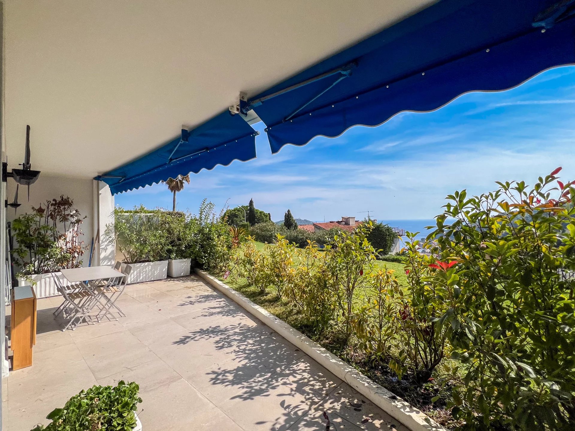 A VENDRE APPARTEMENT Villefranche sur Mer -  3 Pièces - Terrasse VUE MER