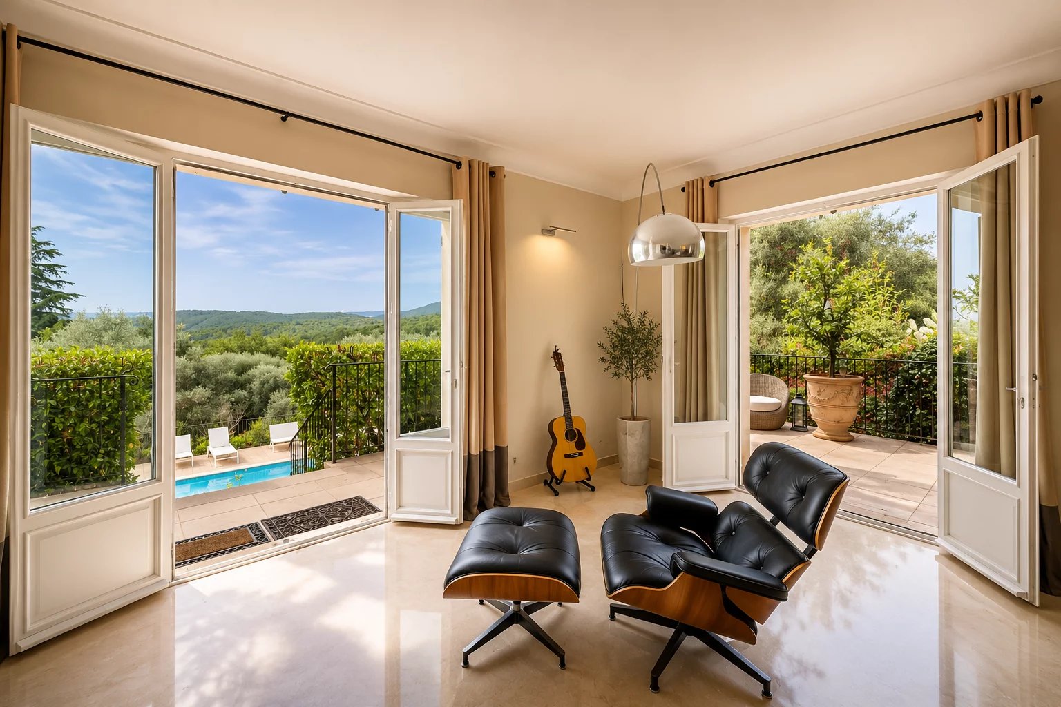  Image of Villa - 5 Bedrooms - 5 Bathrooms for Sale in Alpes-Maritimes-La Colle-sur-Loup-France, Image 11