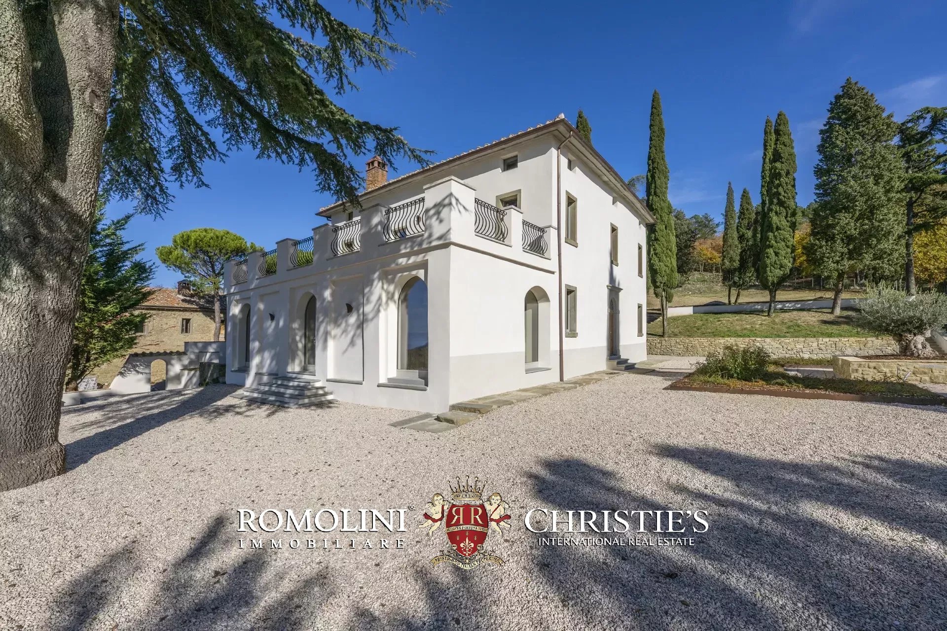 7 Bedroom Villa/Townhouse's Image 24