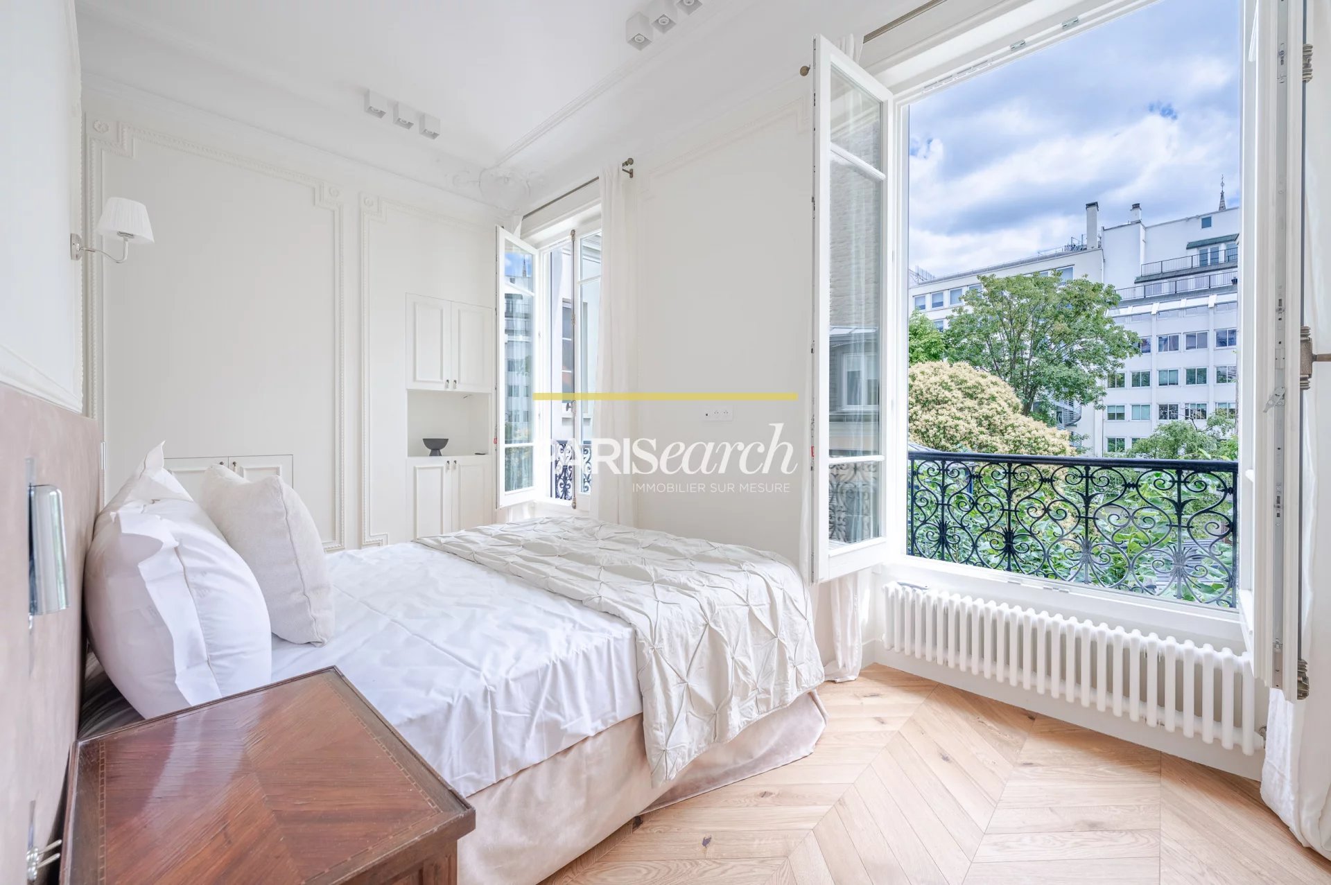 AV MARCEAU-HOTEL FOUR SEASONS