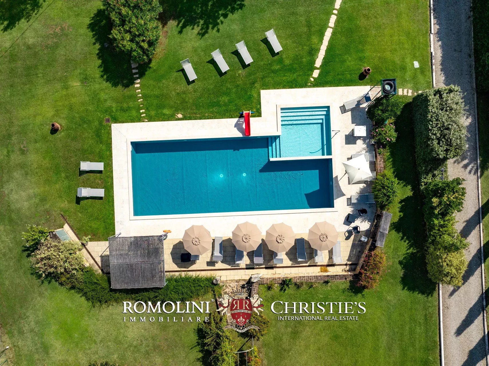 16 Bedroom Villa/Townhouse's Image 74